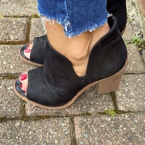 Vince Camuto booties